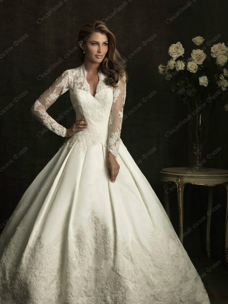 Делитесь фотографиями любимого свадебного платья:)