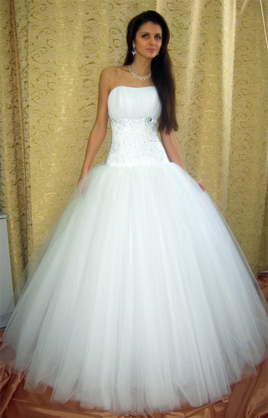 Делитесь фотографиями любимого свадебного платья:)